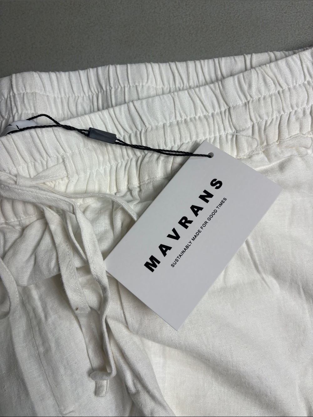 MAVRANS Beach House Linen Blend Shorts - Picture 5 of 11